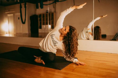 yoga for beginners, learn yoga, beginner yoga Coquitlam, introduction to yoga Port Moody